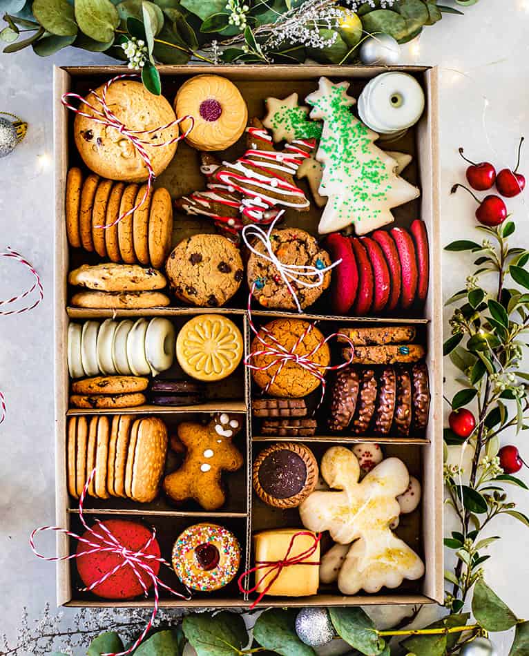 How to Assemble a Festive Holiday Cookie Box