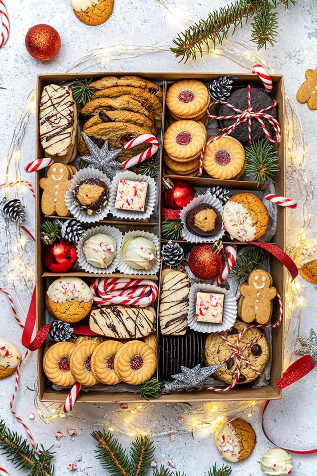 How to Assemble a Festive Holiday Cookie Box