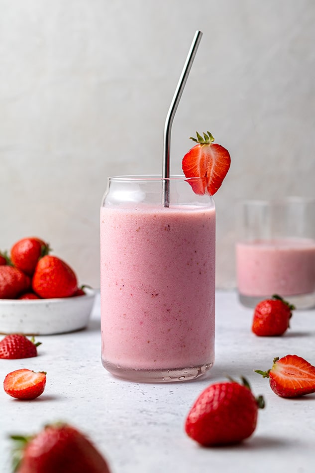 Easy Strawberry Milkshake - Food with Feeling