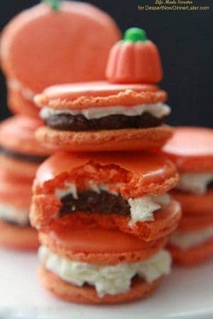 Pumpkin Frosted Macarons with Pumpkin Spiced Ganache by @LifeMadeSweeter