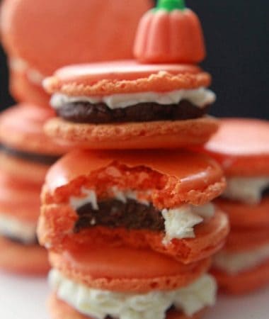 Pumpkin Frosted Macarons with Pumpkin Spiced Ganache by @LifeMadeSweeter