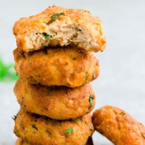 Pinterest graphic for air fryer salmon patties with a stack of patties.
