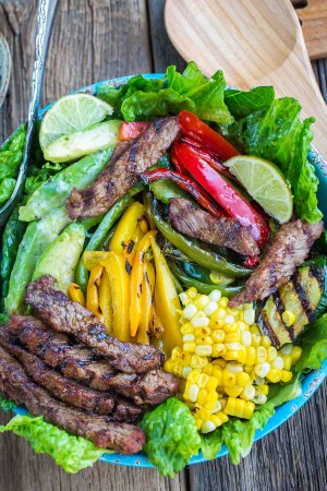 Asian Sesame Lime Steak Fajita Salad is the perfect healthy dinner!