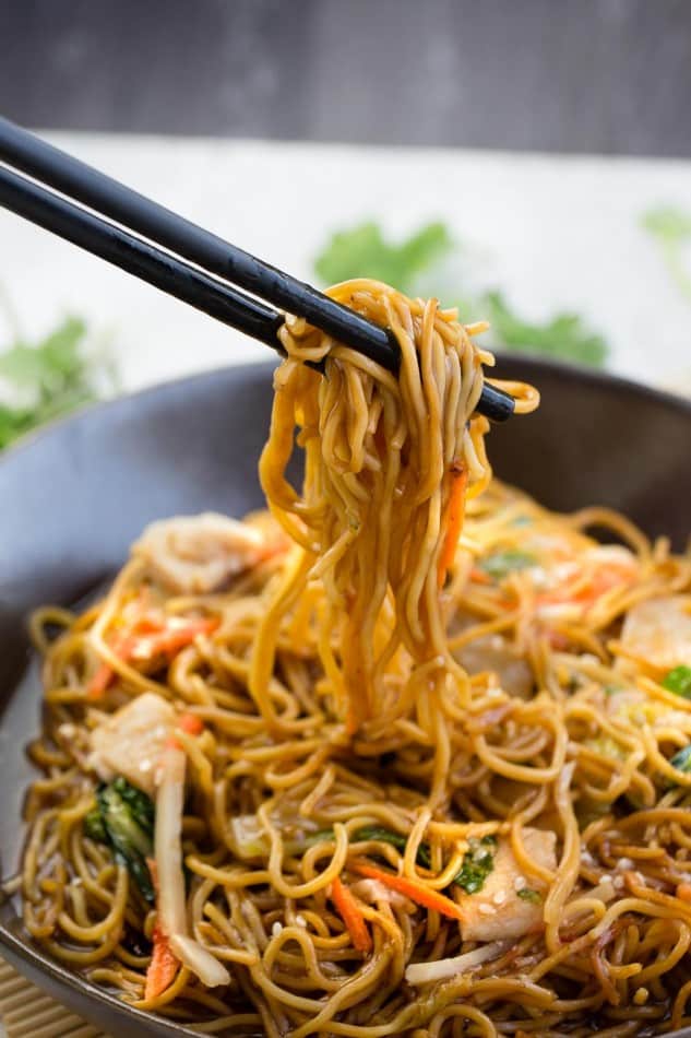 Chicken Chow Mein is so easy to make and makes the perfect weeknight meal! Forget calling takeout, this is so much better!