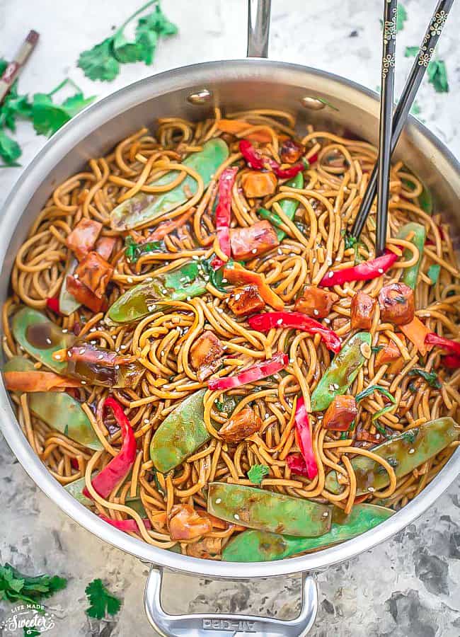 Easy Chicken Lo Mein makes the perfect easy Asian-inspired weeknight meal! Best of all, takes less than 30 minutes to make with the most authentic flavors! So delicious and way better than any Chinese takeout! Leftovers make great lunch bowls or for your weekly meal prepping for school or work lunches and even dinner!