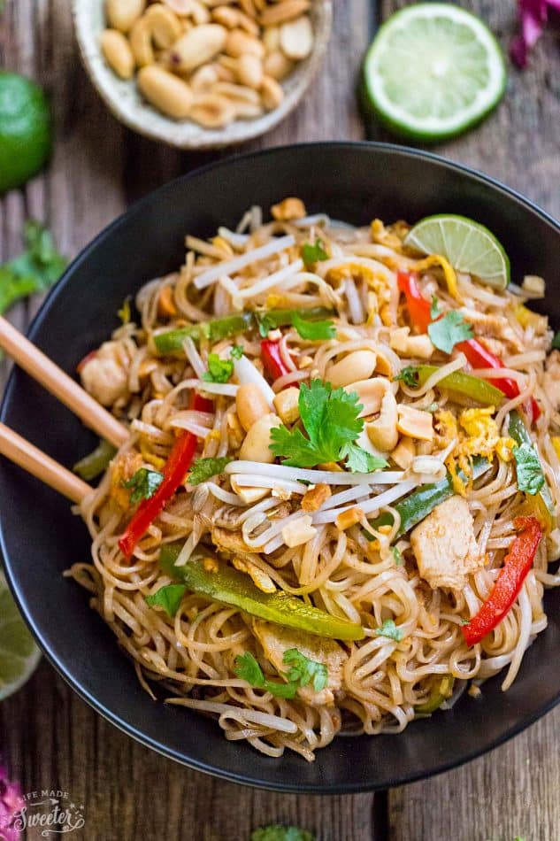 Chicken Pad Thai Noodles - BEST - Meal Prep + RECIPE VIDEO