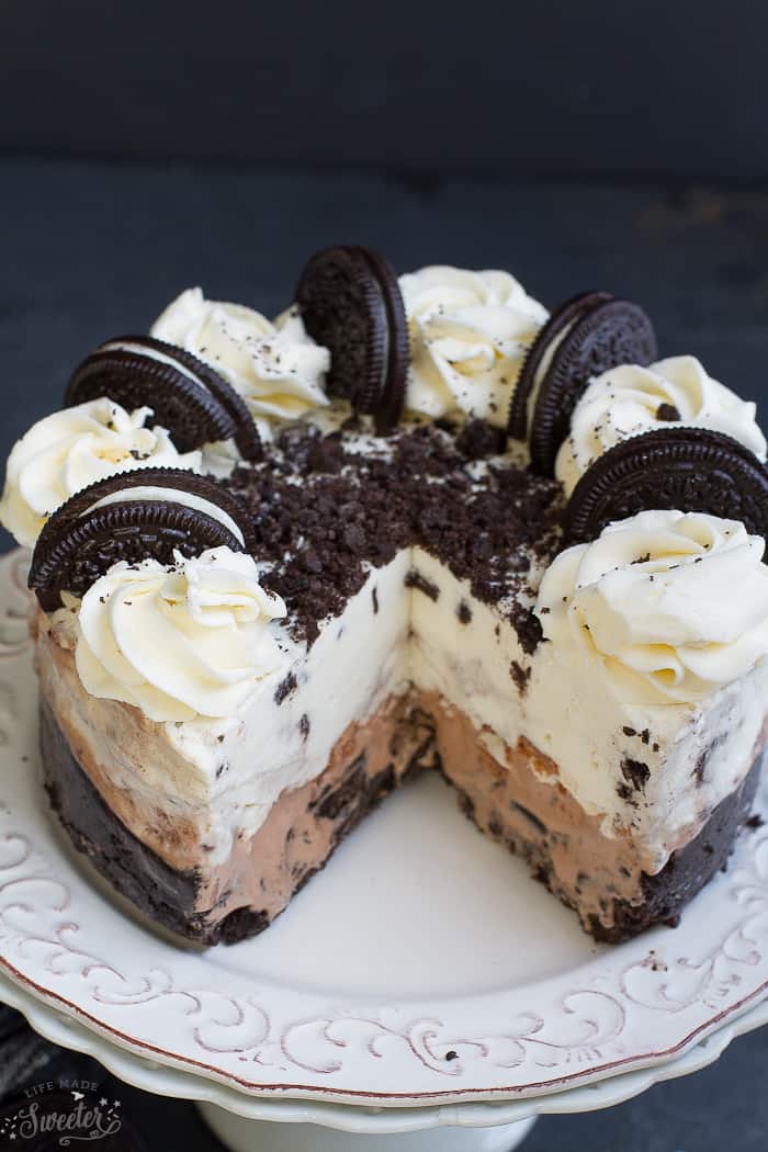 Cookies and Cream Oreo Ice Cream Cake