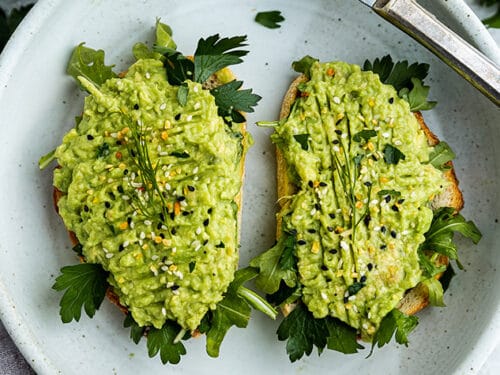 Make This Ultimate Mashed Avocado Toast 3 Different Ways!