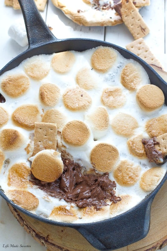 https://lifemadesweeter.com/wp-content/uploads/Easy-Indoor-Smores-Dip-with-only-3-ingredients-easily-made-in-less-than-10-minutes-with-3-different-ways.-Perfect-summer-treat..jpg