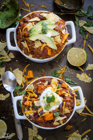 Easy Slow Cooker Chili is hearty and comforting-4