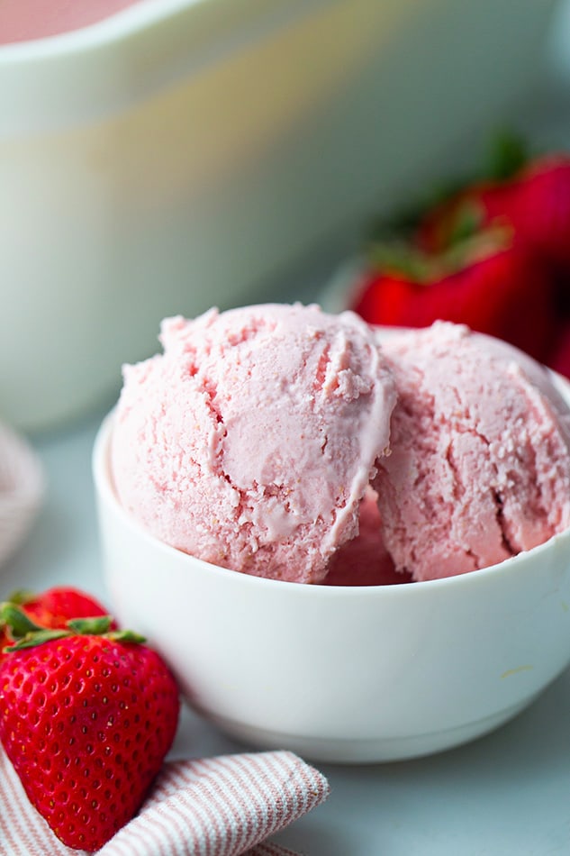 https://lifemadesweeter.com/wp-content/uploads/Easy-Vegan-Strawberry-Ice-Cream-recipe-dairy-free-paleo.jpg