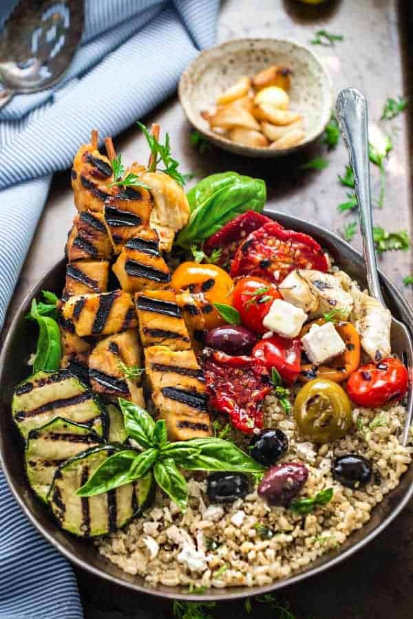 greek-chicken-souvlaki-bowls-low-carb-chicken-breast-recipe