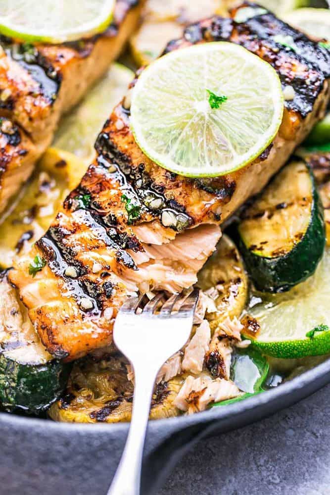 Close-up of a Honey Lime salmon fillet topped with a slice of lime