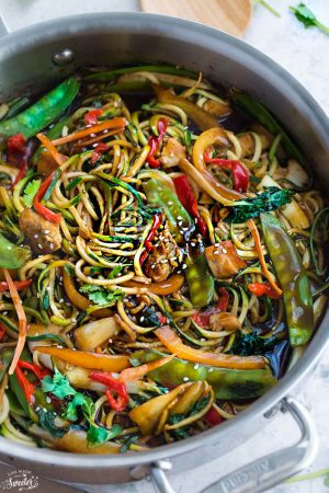 Chicken Chow Mein Zoodles (Stir-Fry Zucchini Lo Mein Noodles)