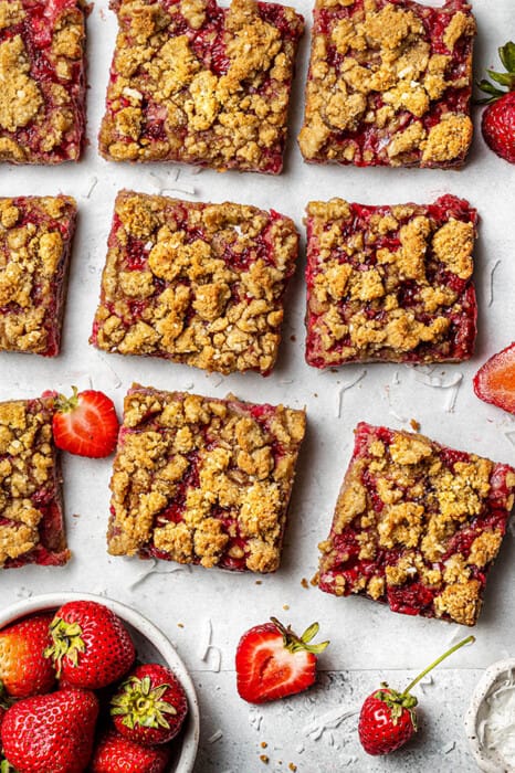 Strawberry Crumb Bars | Life Made Sweeter