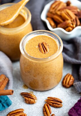 How to make Homemade Nut Butter - Learn how to tips & recipes to make healthy & delicious peanut butter, almond butter, pecan butter & creamy cashew butter.