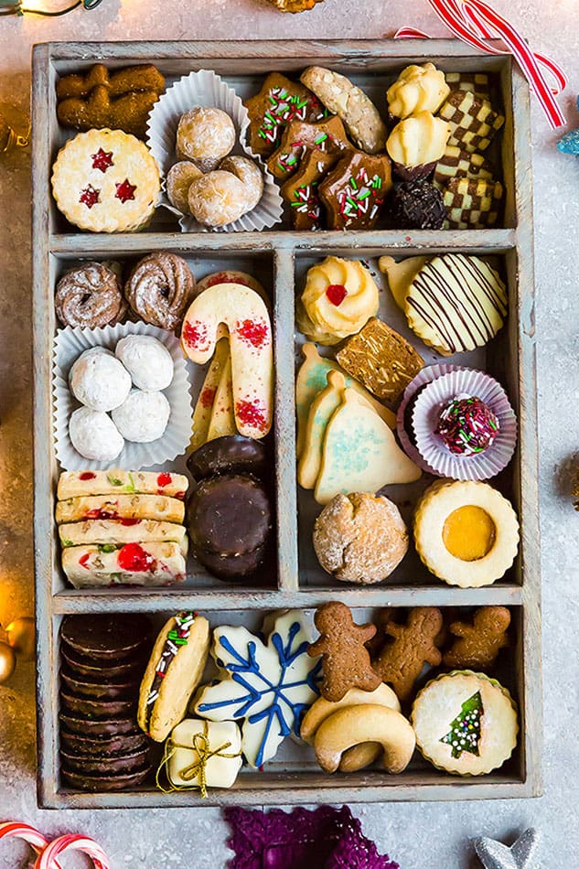 How to Assemble a Festive Holiday Cookie Box