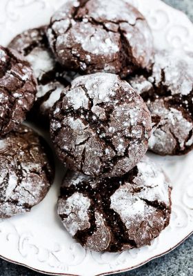Close up of Keto Chocolate Crinkle Cookies on a plate