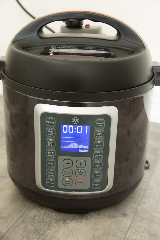 Front view of the display panel of the Mealthy Multipot