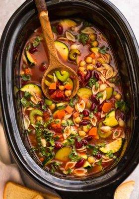 Slow Cooker Homemade Minestrone Soup makes the perfect easy comforting meal. Best of all, it's an easy set and forget recipe and is so much healthier and better than Olive Garden's version! Made entirely in your crock-pot and SO delicious!