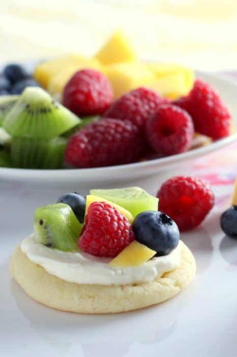 Mini Sugar Cookie Fruit Pizzas