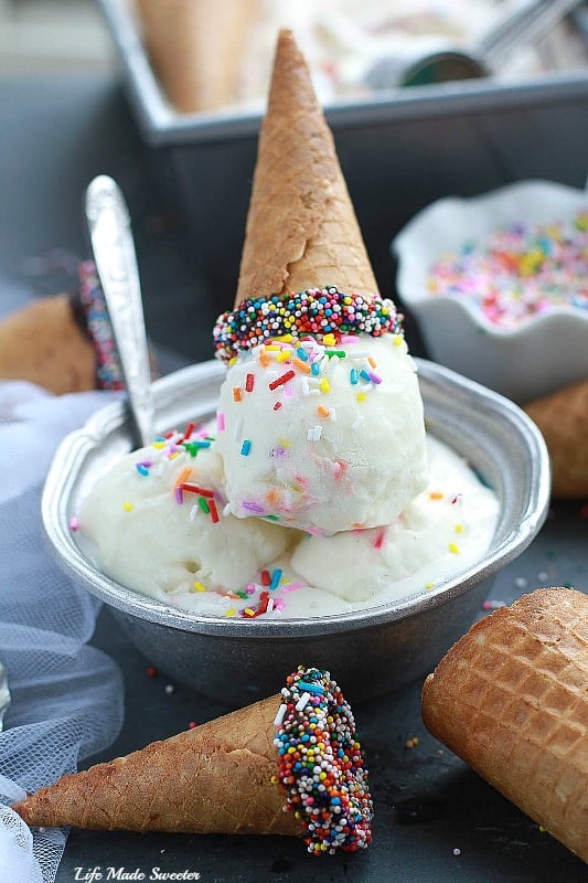 No-Churn Cake Batter Ice Cream {Funfetti} - All it takes is only 4 ingredients to make the smoothest & creamiest ice cream. No ice cream maker needed.-7