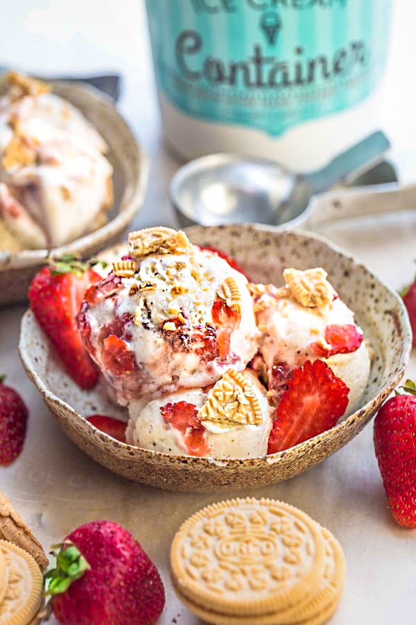 No Churn Strawberry Shortcake Ice Cream is the perfect frozen sweet treat for summer. Best of all, made with just five ingredients and no ice cream maker needed! Full of fresh strawberries, crumbled Oreo cookies and so easy to make!