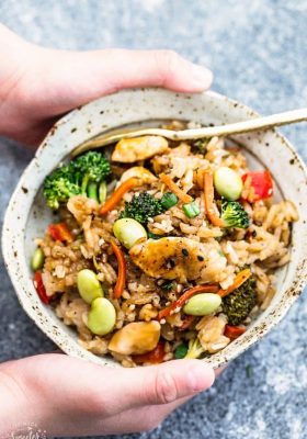 One Pot Teriyaki Rice with Chicken and Vegetables is the perfect easy weeknight meal. Best of all, everything cooks up in just ONE pan {plus bonus Instant Pot pressure cooker instructions} and has all the flavors of your favorite takeout restaurant dish. A great Sunday meal prep recipe for your work or school lunchbox or lunch bowl and way better than takeout!