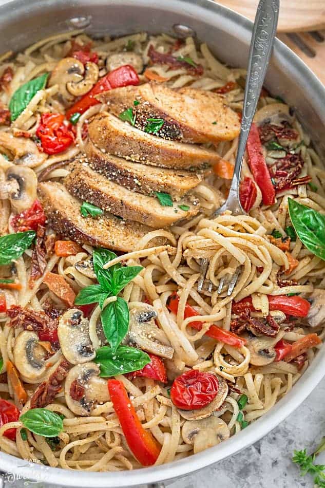 One Pot Tuscan Chicken Pasta - Easy Weeknight Pasta (30 Minute Meal)