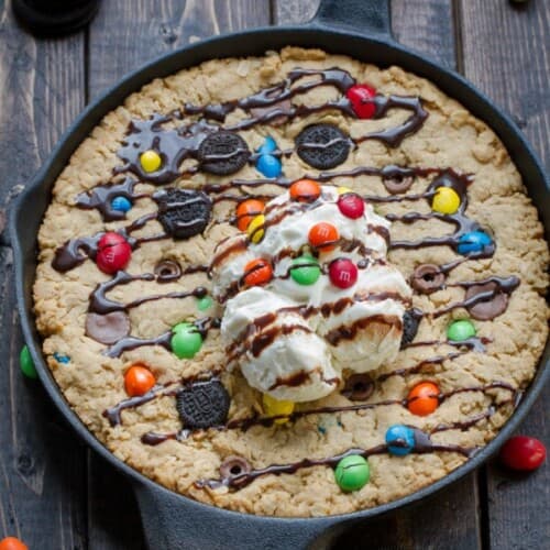 Camping Recipe: Giant Oreo Skillet Cookie - The Kitchen Magpie