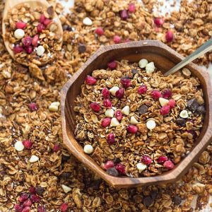 Pomegrante White Chocolate Granola makes the perfect holiday snack or breakfaast! Best of all, it's so easy to make and full of big crunchy clusters!