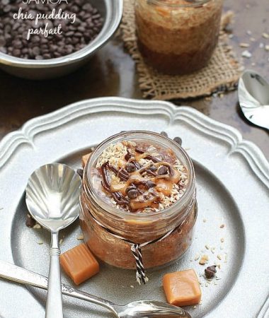 Samoa Chia Pudding Parfait - start your morning with a chocolate, caramel and coconut chia parfait