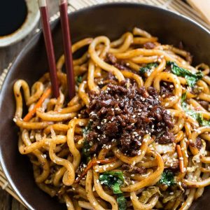 Shanghai Fried Noodles is the perfect easy weeknight meal!