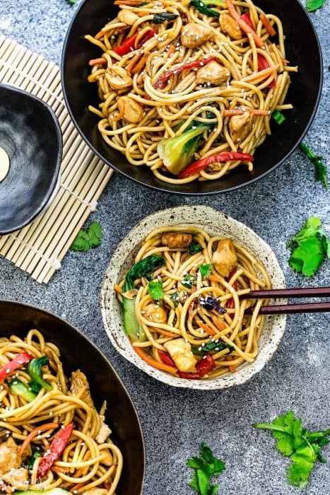 Slow Cooker Chicken Lo Mein + Crock-pot + Meal Prep + Recipe Video