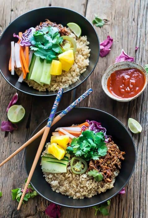 Slow Cooker Honey Sriracha Pulled Pork Quinoa Bowls