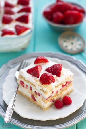 Strawberry Shortcake Ice Cream Bars | An Easy No Bake Frozen Dessert