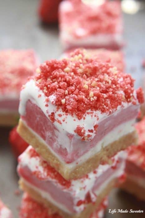 Strawberry Shortcake Ice Cream Bars | An Easy No Bake Frozen Dessert