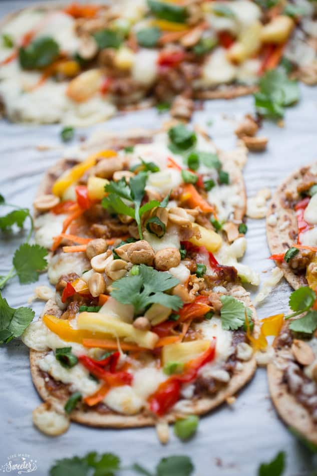 Thai Chicken Flatbread Pizza is the perfect easy dinner.