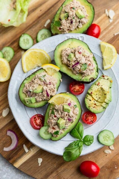 AVOCADO TUNA SALAD – KETO / LOW CARB / PALEO / WHOLE30